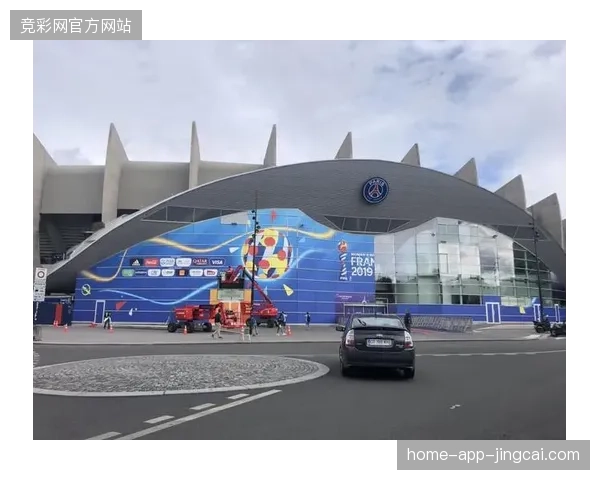 上海核心商圈世界杯特许商品店铺巡检数据实时回传系统运行实录